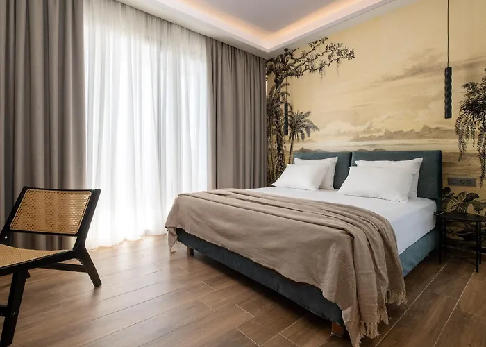 La Siesta Иксиа